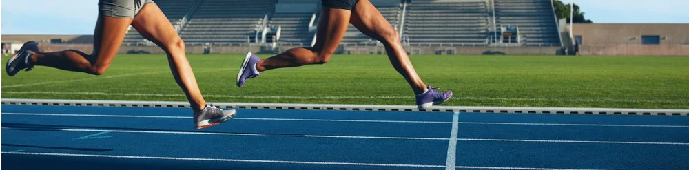 Scarpe da atletica con chiodi